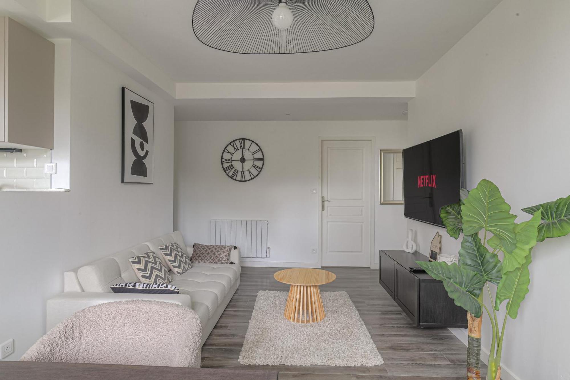 Le Pressense, Ideal Sejour Pro Ou Familiale Vénissieux Exterior foto